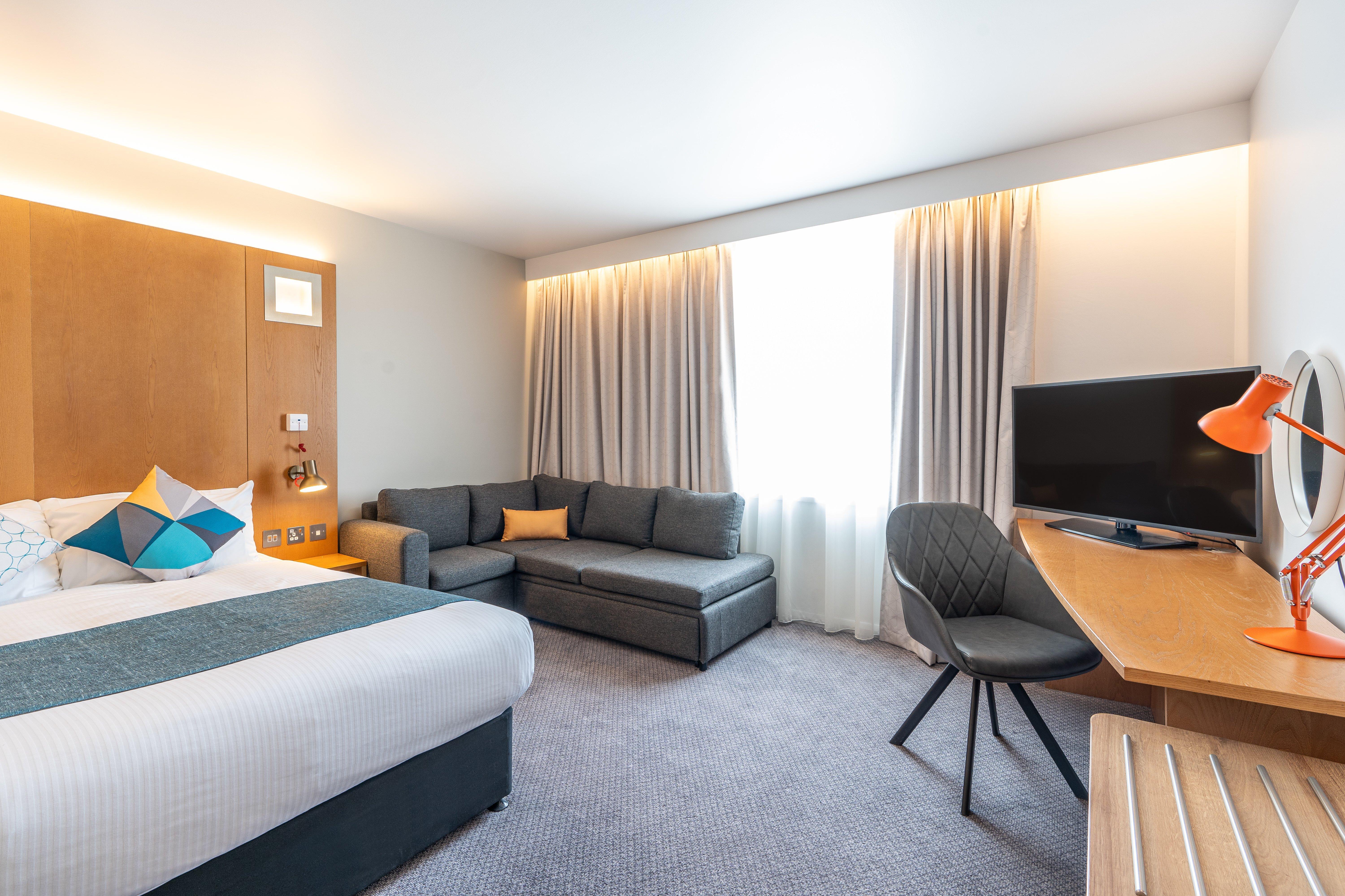 Holiday Inn Bournemouth By Ihg Extérieur photo