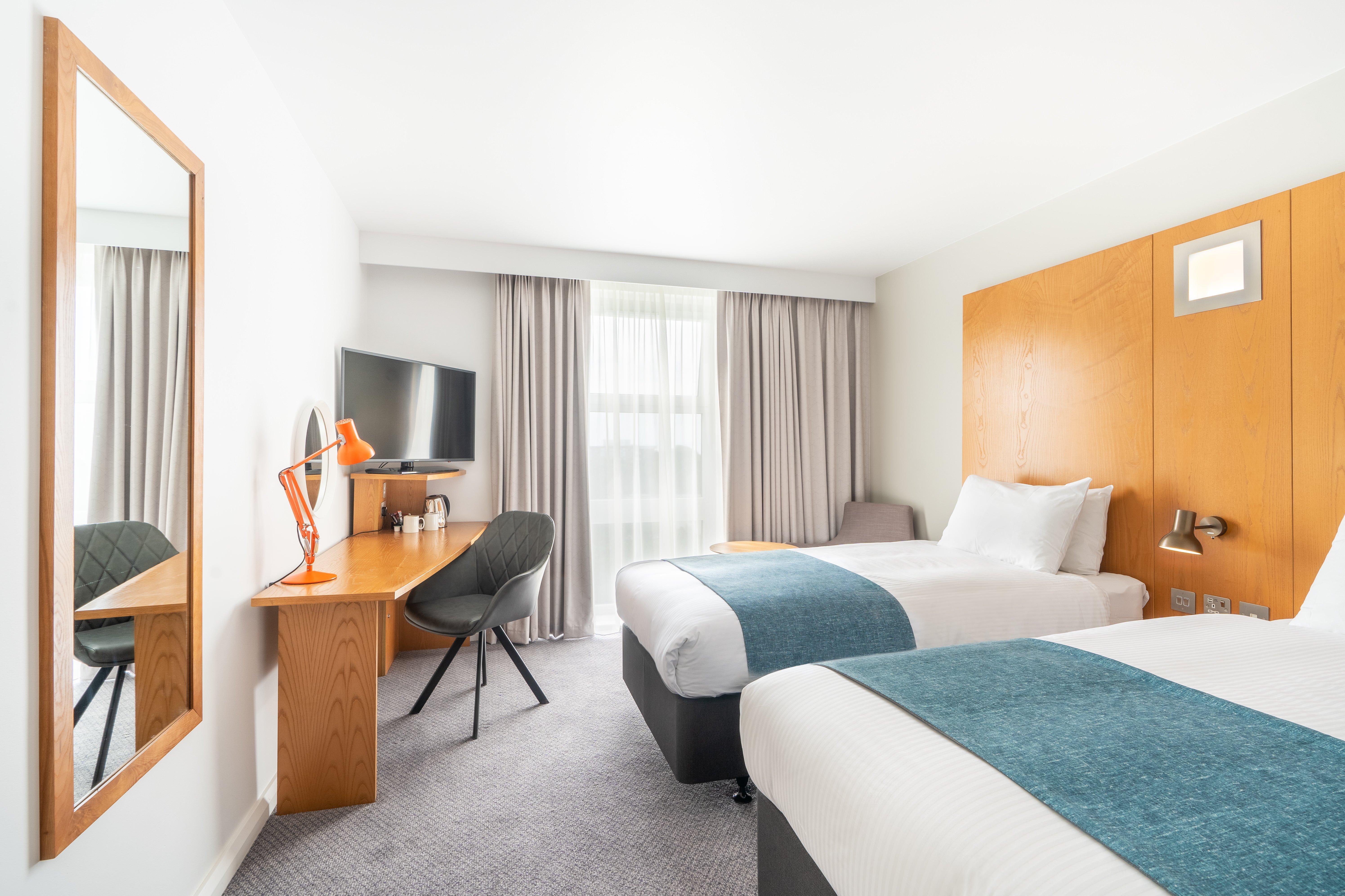 Holiday Inn Bournemouth By Ihg Extérieur photo