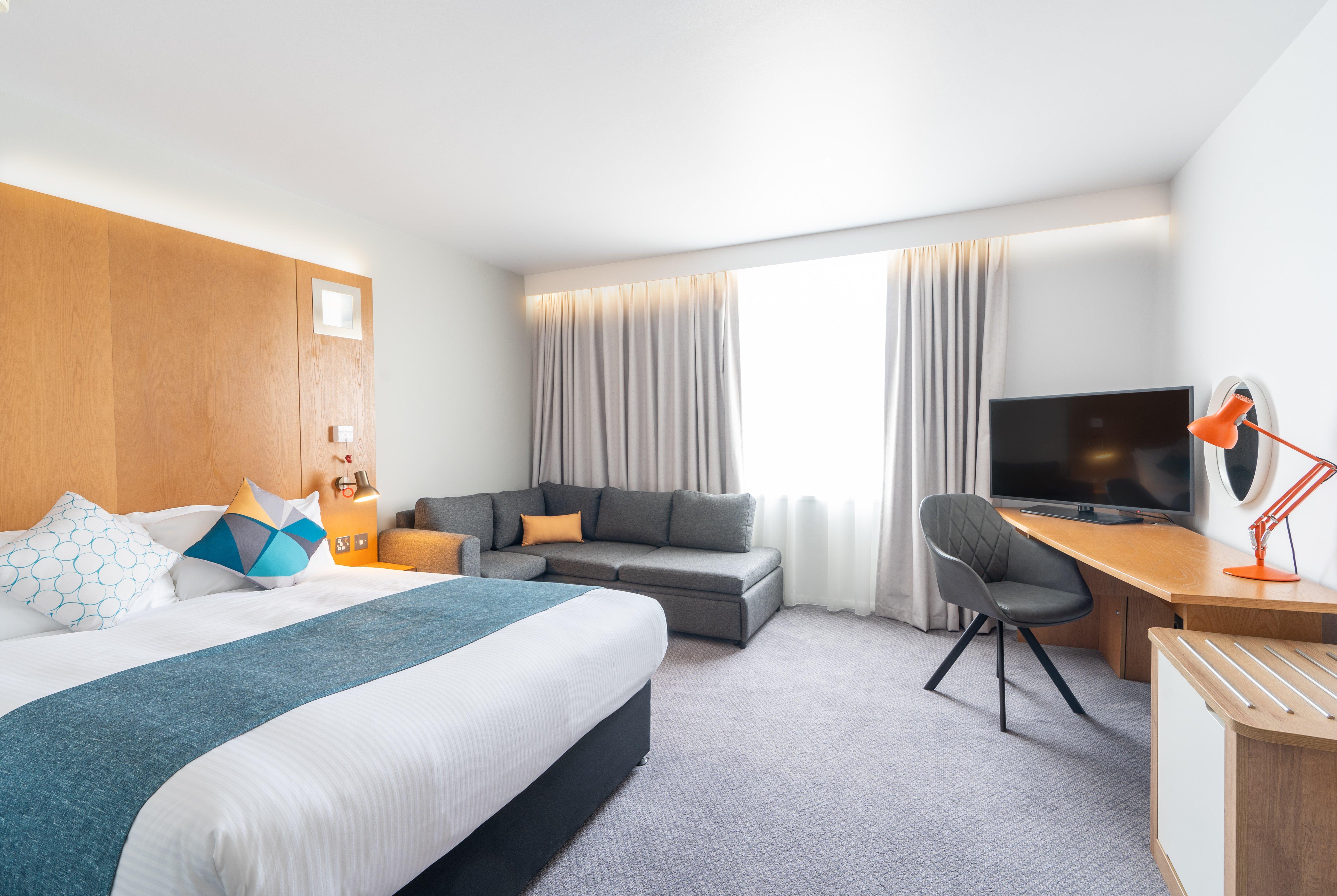 Holiday Inn Bournemouth By Ihg Extérieur photo