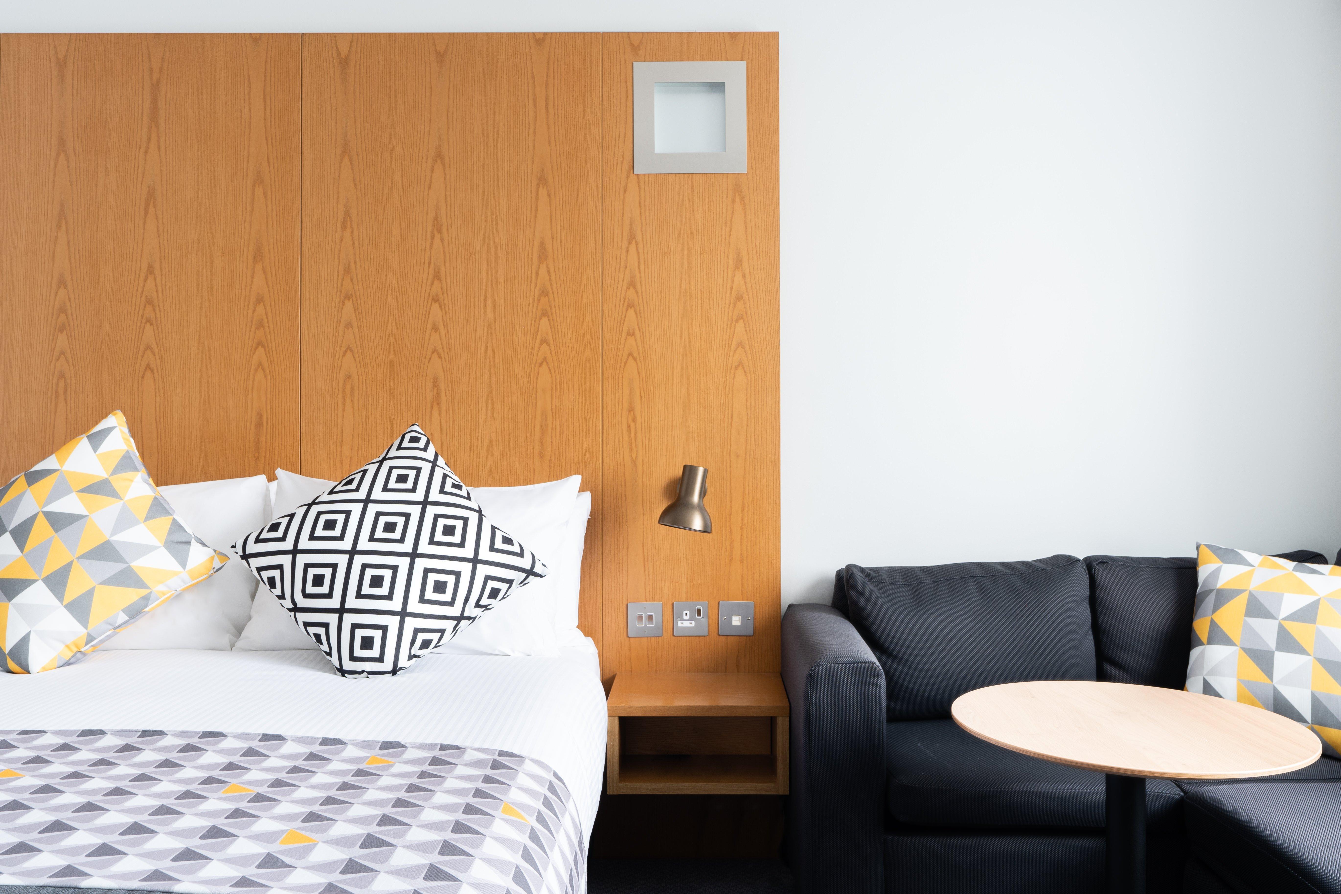 Holiday Inn Bournemouth By Ihg Extérieur photo