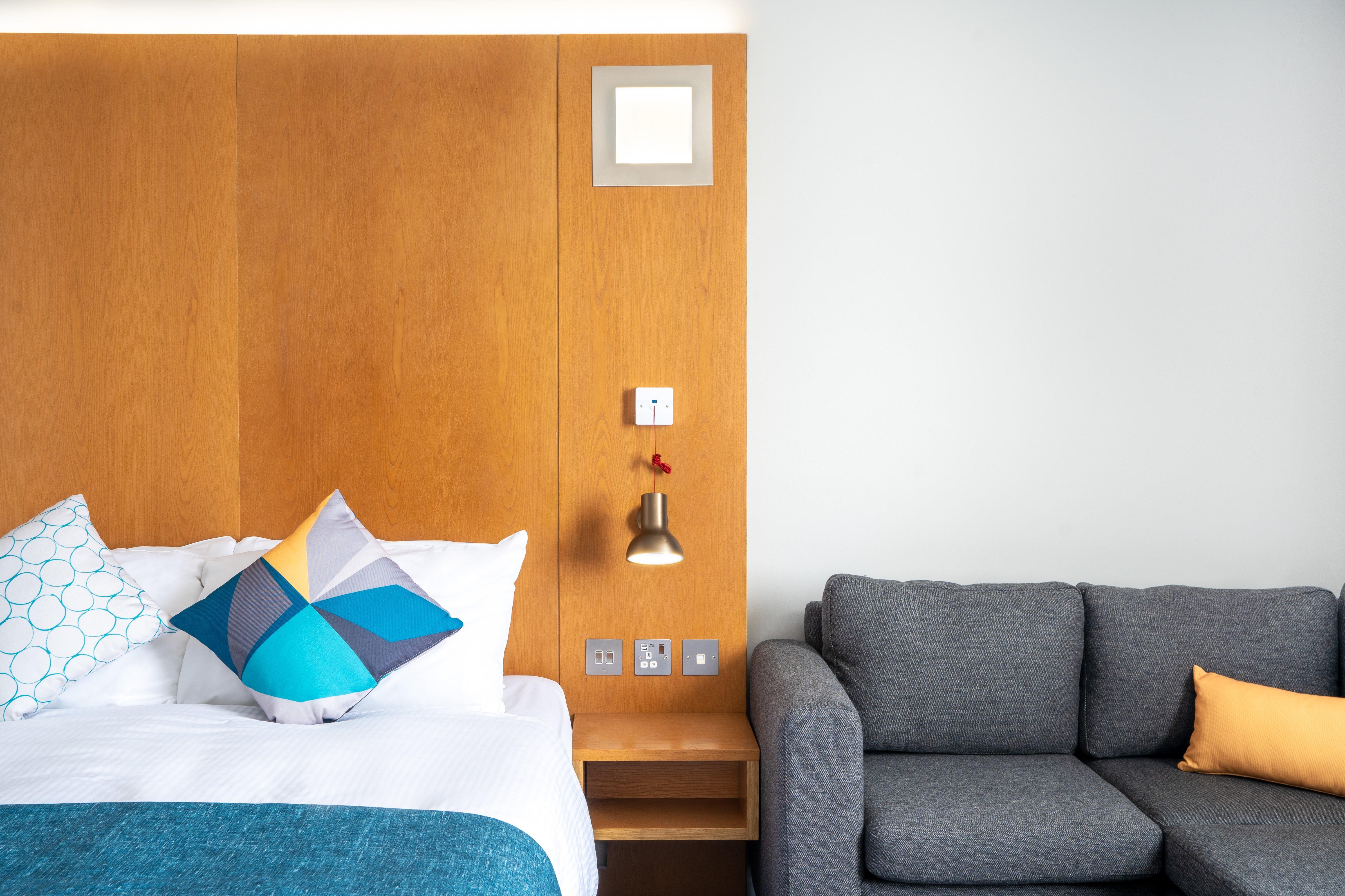 Holiday Inn Bournemouth By Ihg Extérieur photo