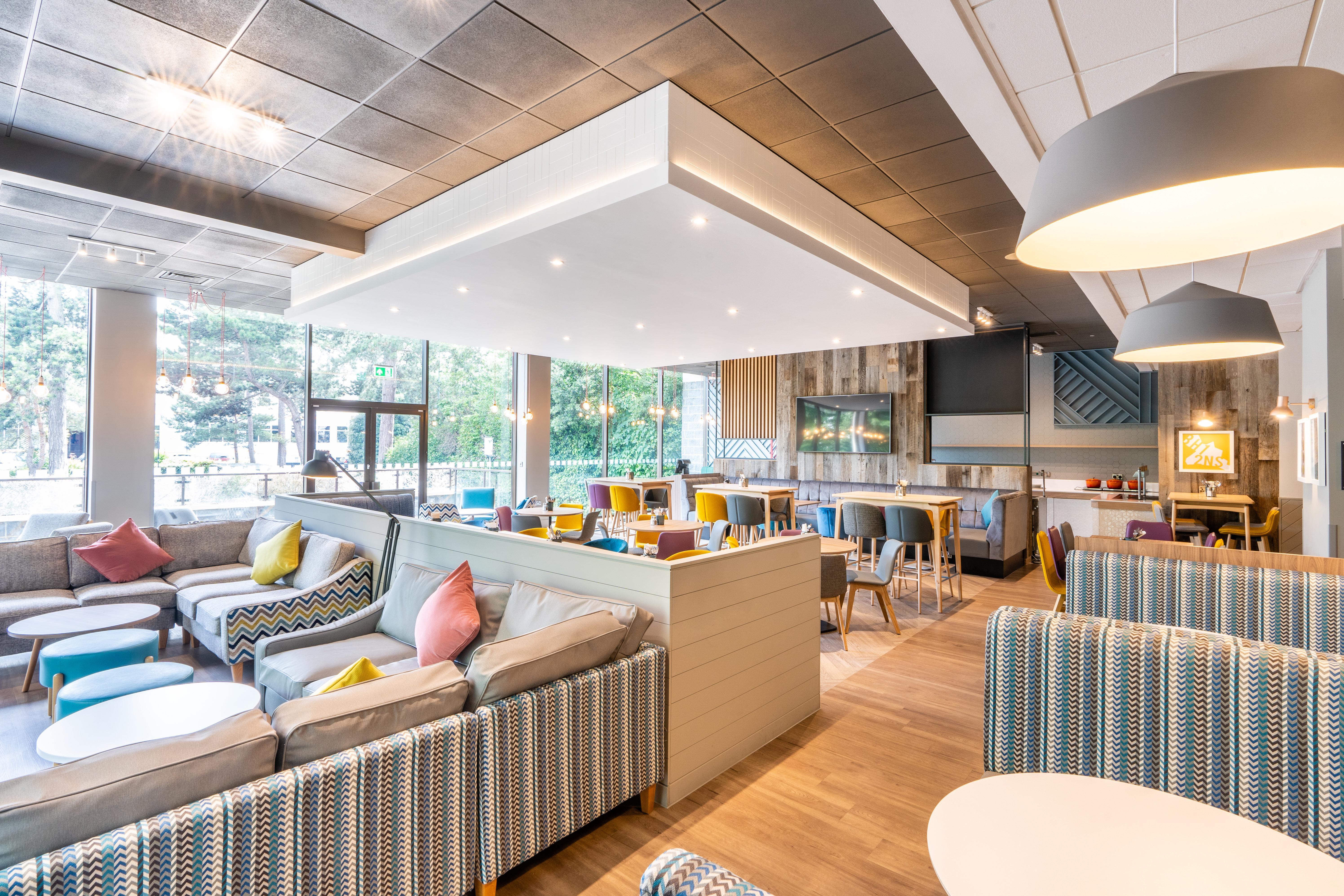 Holiday Inn Bournemouth By Ihg Extérieur photo