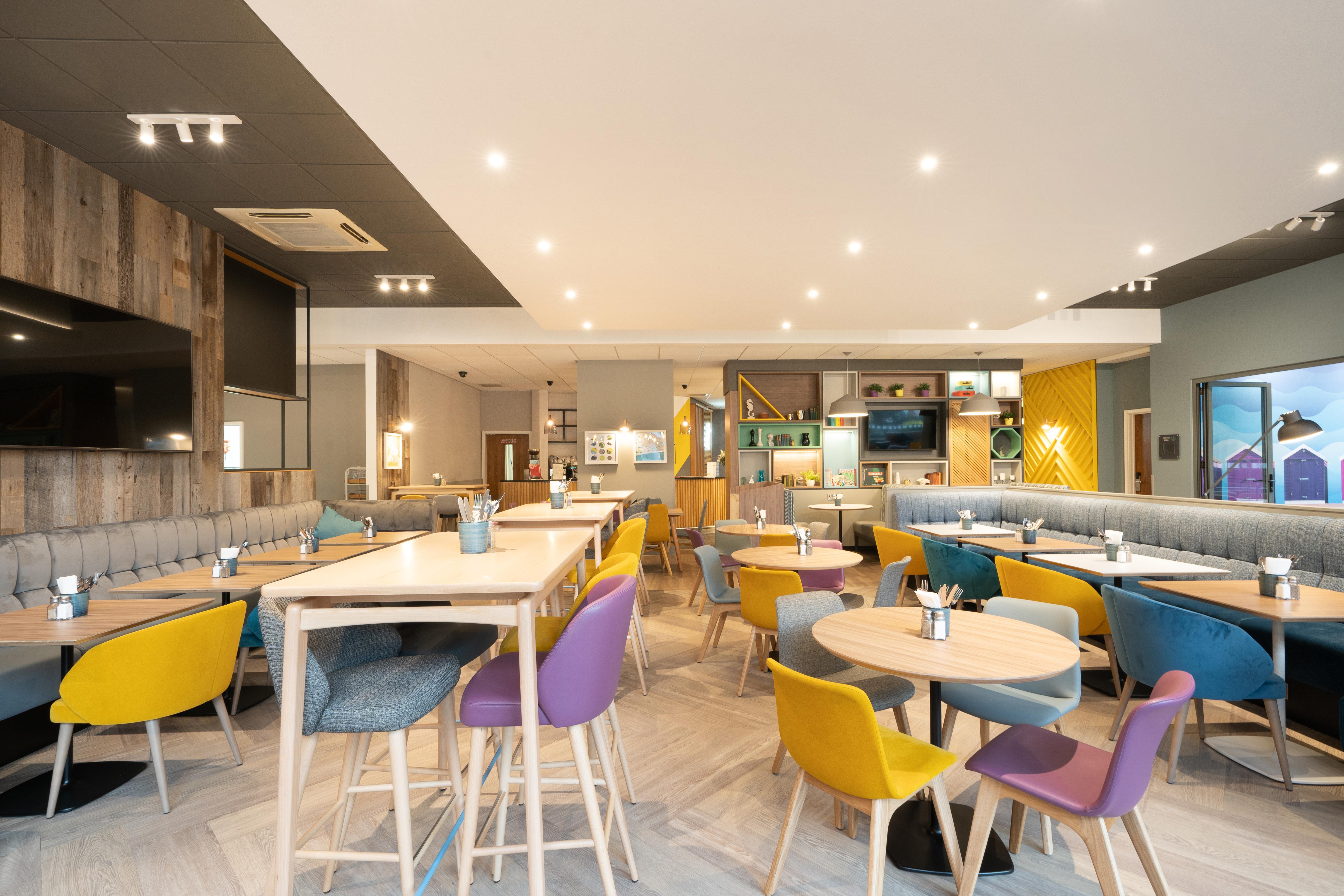 Holiday Inn Bournemouth By Ihg Extérieur photo